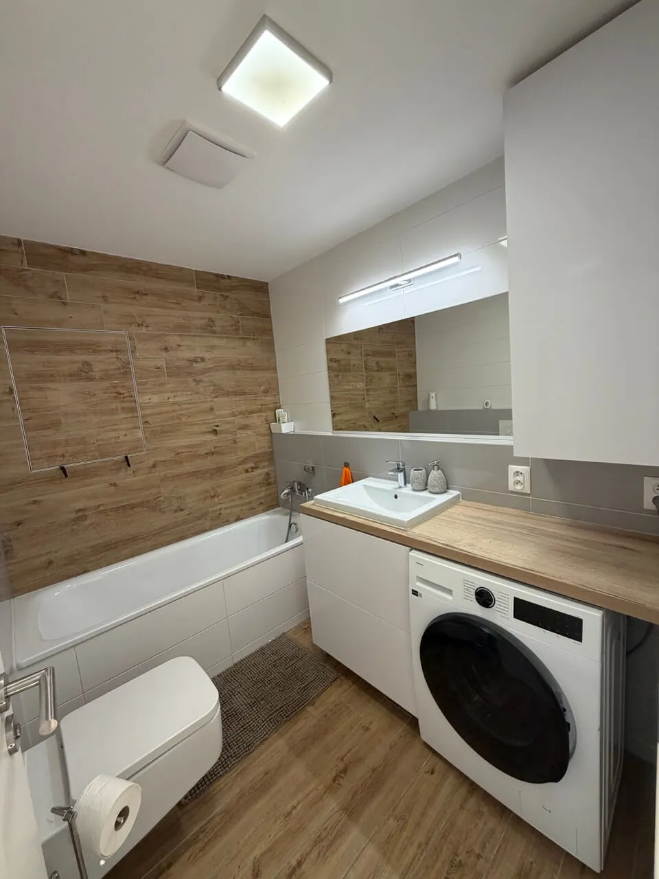 Bathroom · Apartment Tehelko