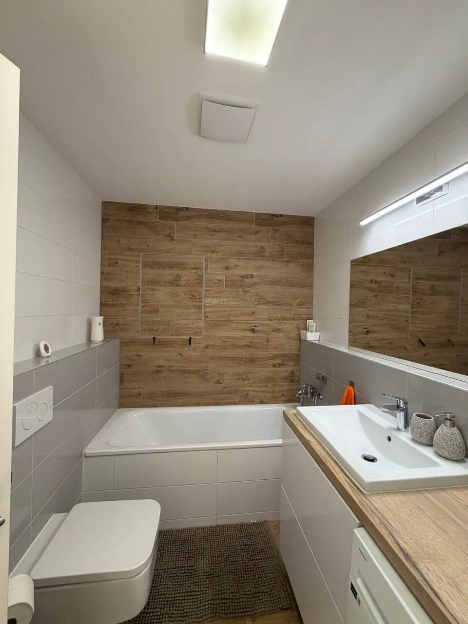 Bathroom · Apartment Tehelko